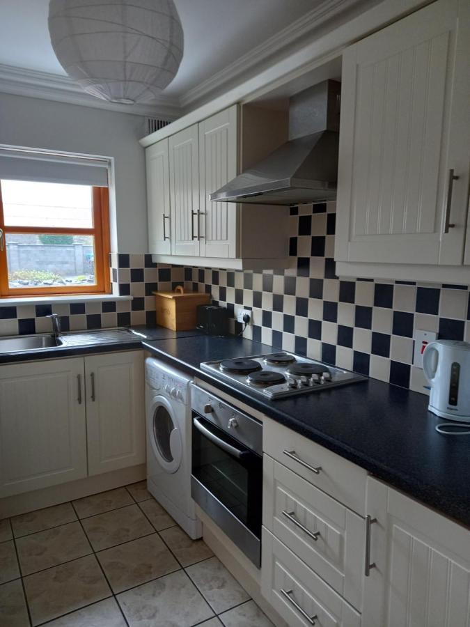 Town Square Holiday Homes Lisdoonvarna Exterior photo