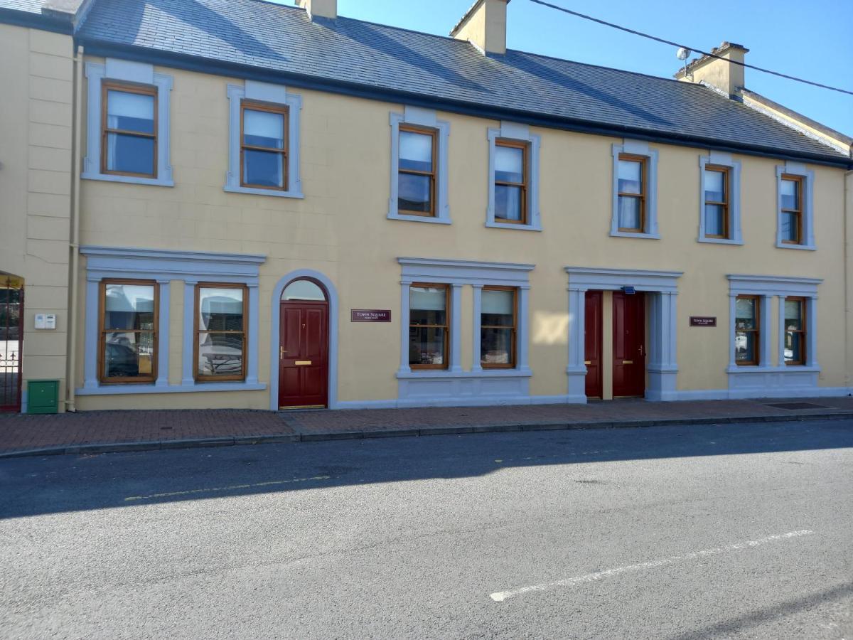 Town Square Holiday Homes Lisdoonvarna Exterior photo