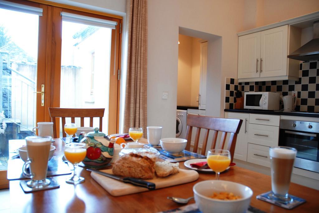 Town Square Holiday Homes Lisdoonvarna Room photo