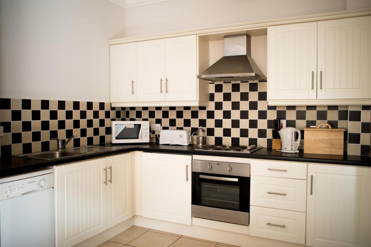 Town Square Holiday Homes Lisdoonvarna Exterior photo